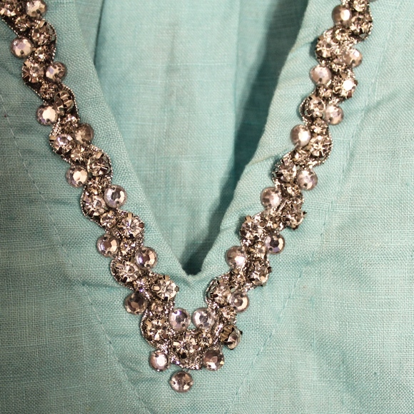 Tunic - Picture 2 of 3